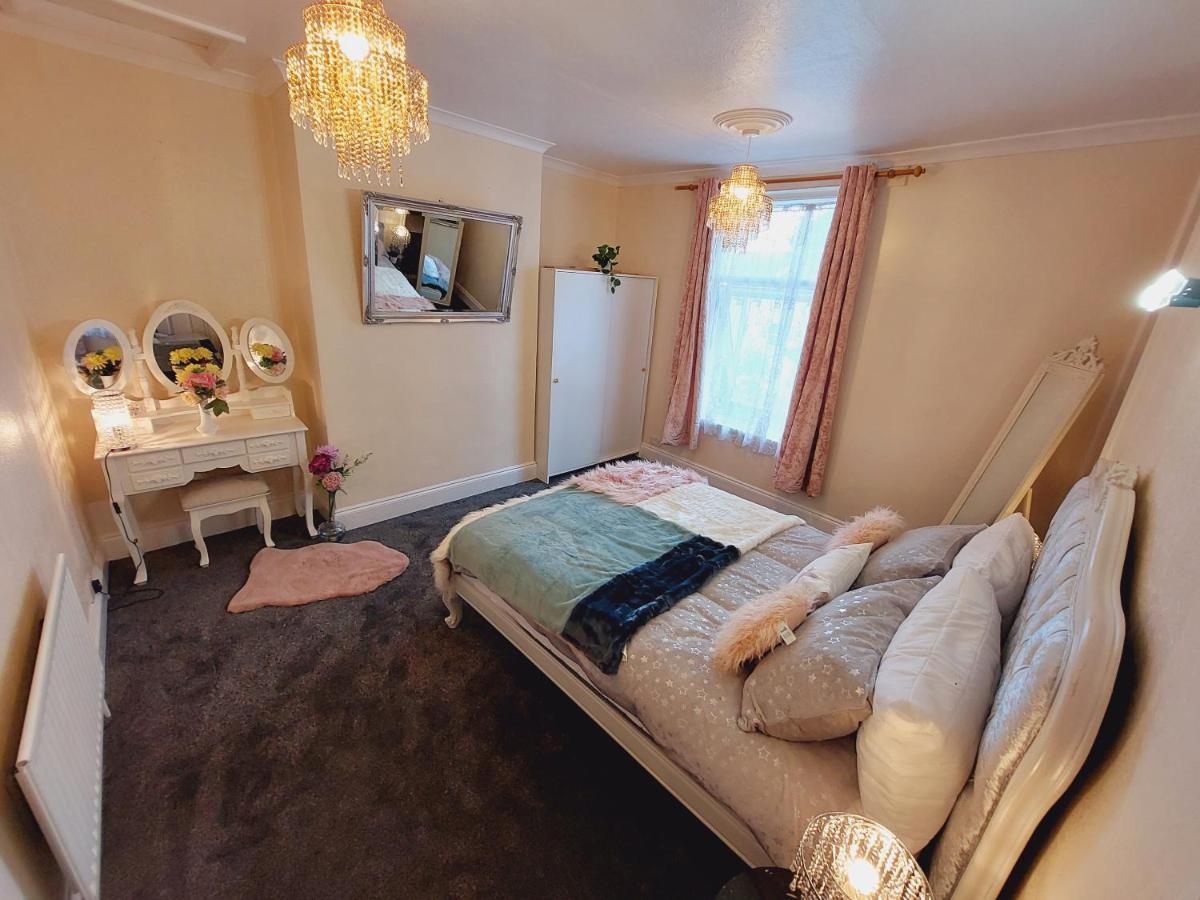 Apartamento Elegant And Two Bedrooms House Bristol